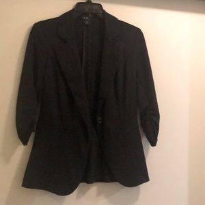 A Byer Juniors Black Blazer
